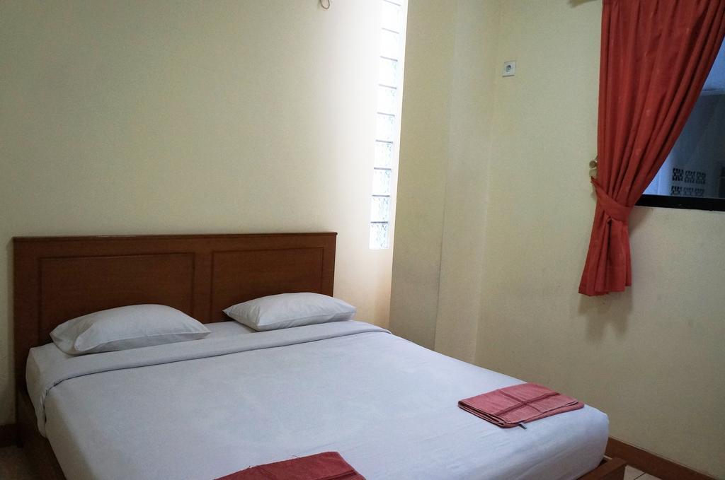 Jesnic Hotel Padang  Ngoại thất bức ảnh